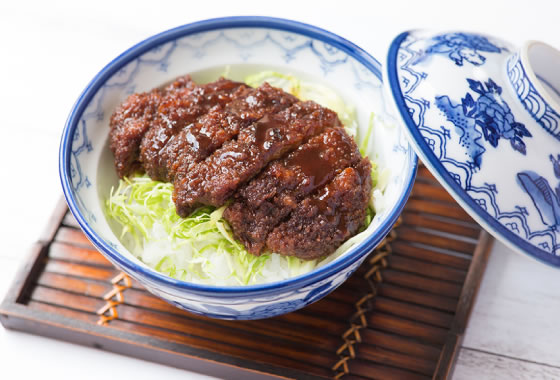 酱汁猪排盖饭